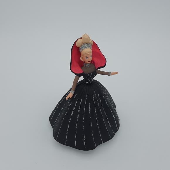 Holiday Barbie Hallmark Keepsake Ornament 6th 1998 - Picture 2 of 6
